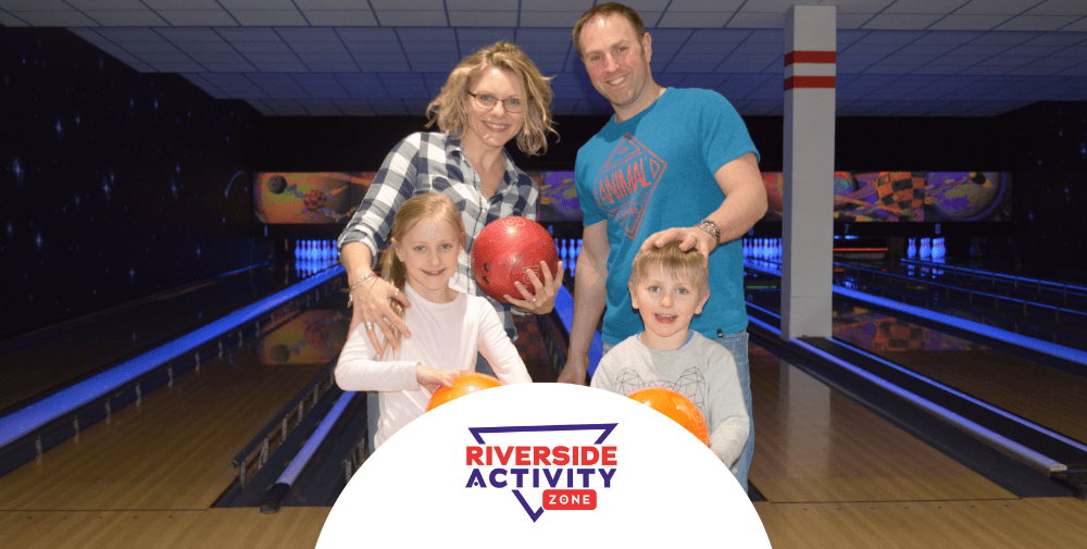 RAZ Banner Family Bowling